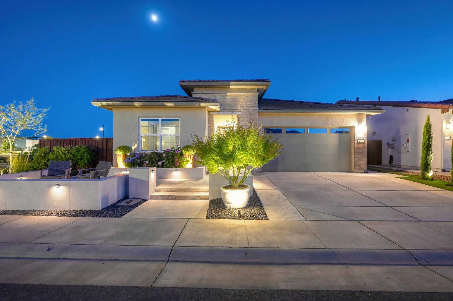 4293 Brookview Dr, Folsom, CA 95630-6073