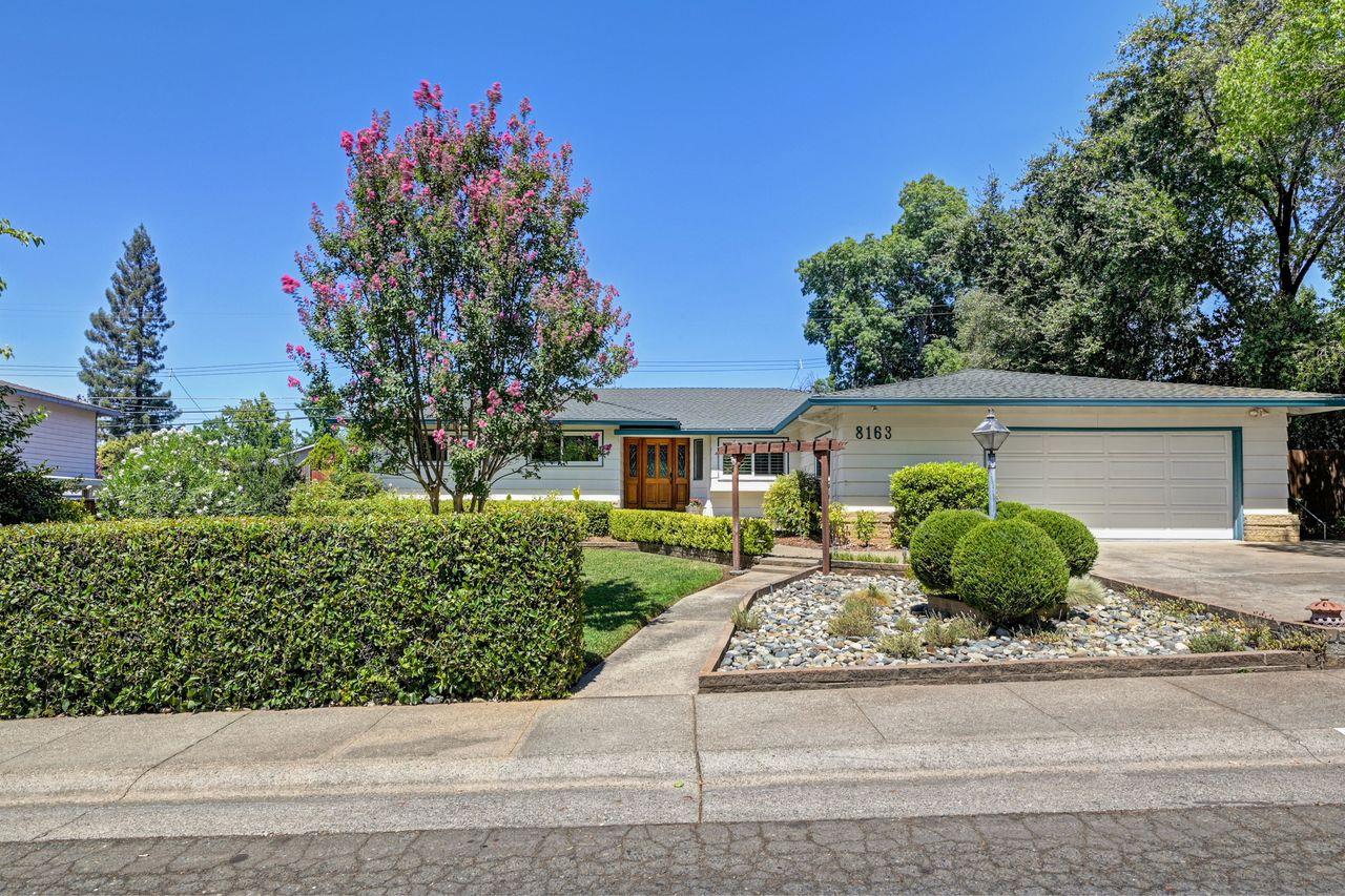 8163 Woodleaf Dr, Fair Oaks, CA 95628-5104