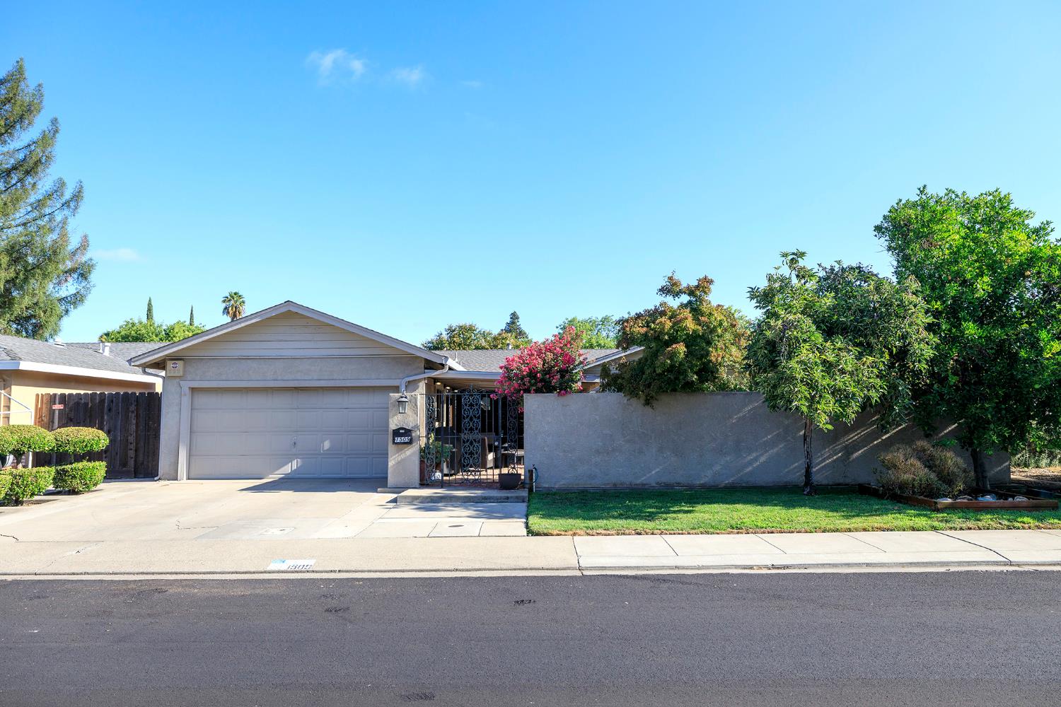 1509 Duckart Way, Modesto, CA 95355-3712