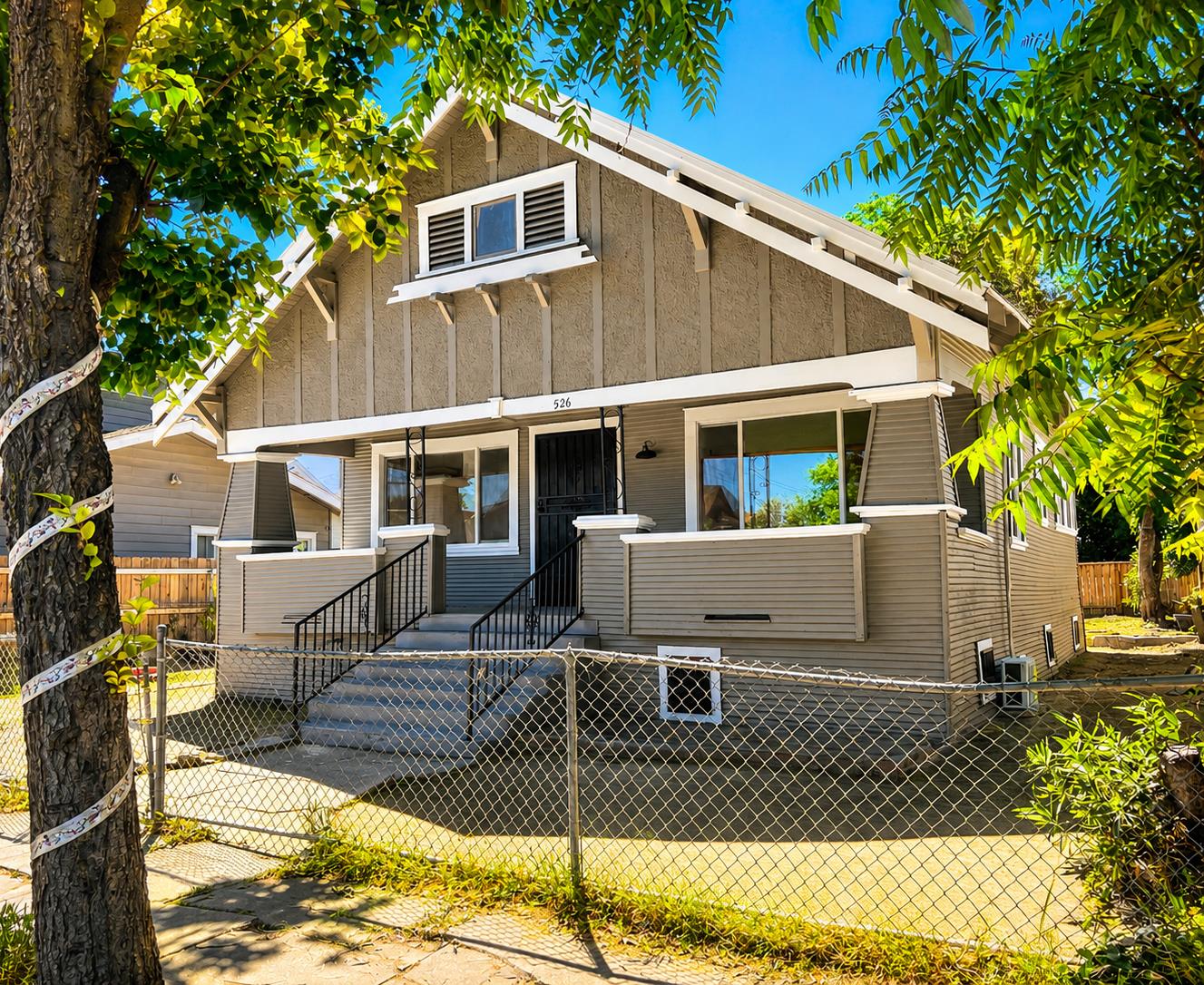 526 E Jackson St, Stockton, CA 95206-1546