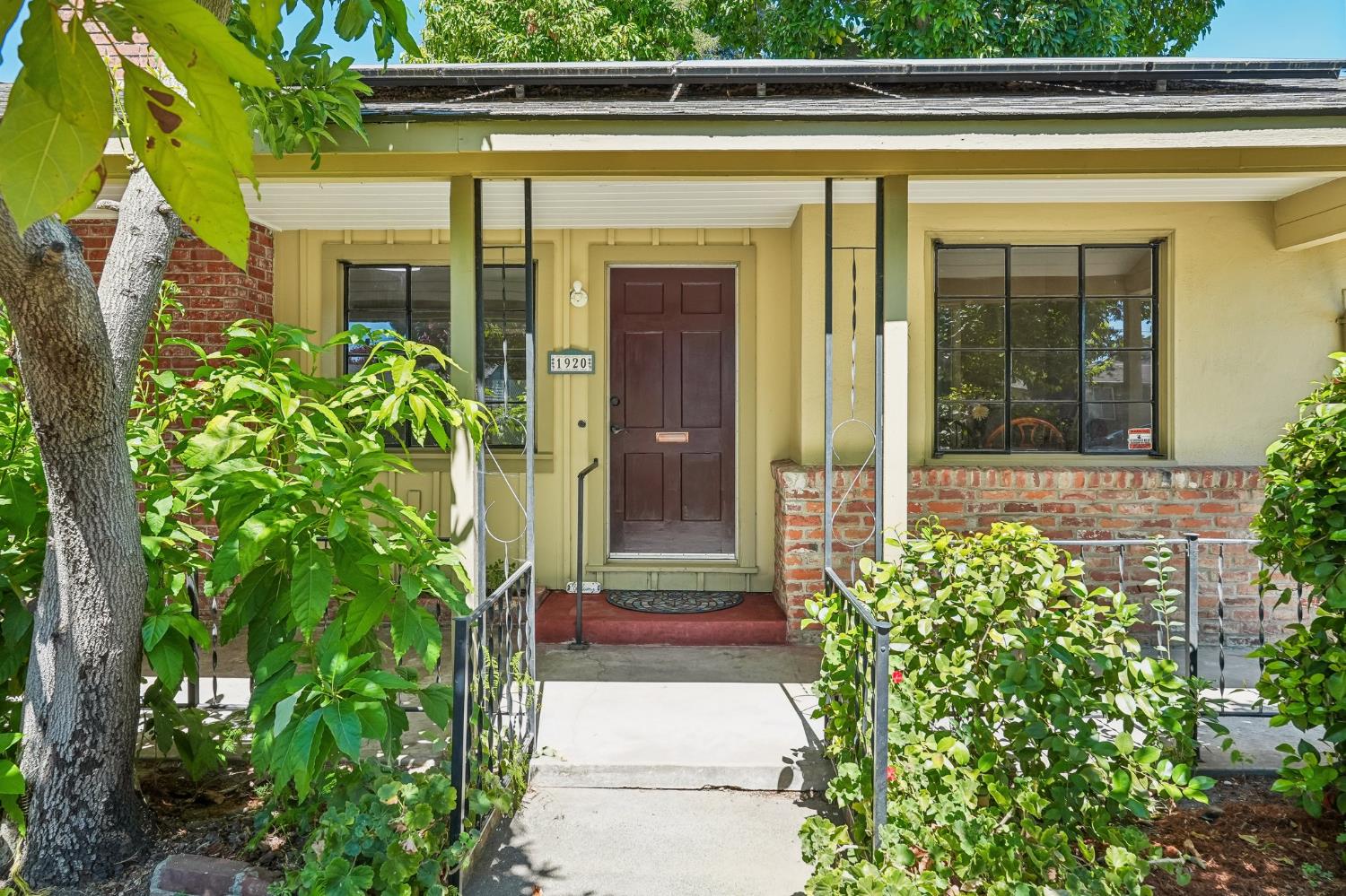 1920 Delaware Ave, West Sacramento, CA 95691-4011