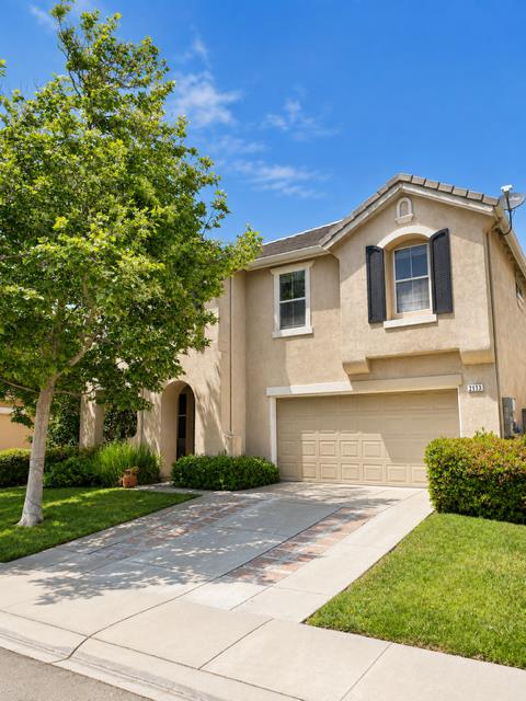 2113 Yarnell Way, Elk Grove, CA 95758-7118