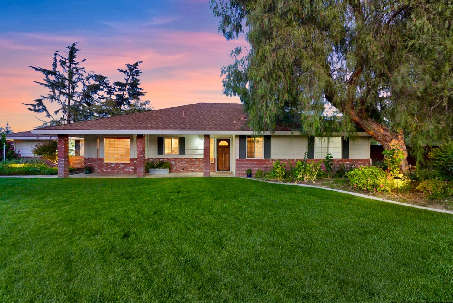 2850 Woodbury Ct, Atwater, CA 95301-9587