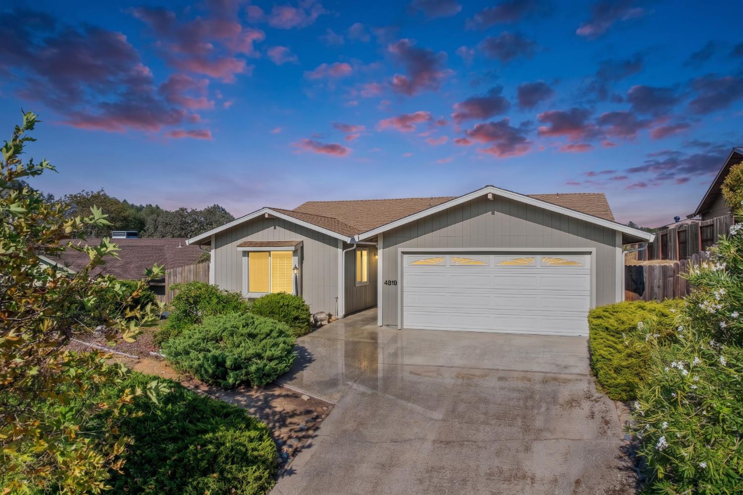 4819 Summit View Dr, El Dorado, CA 95623-4601