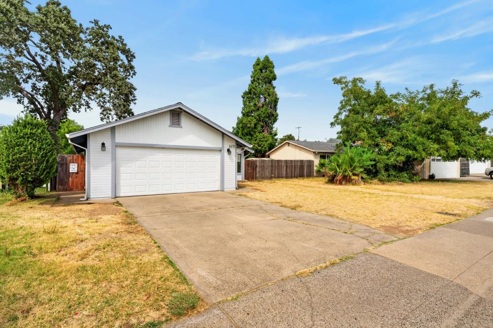8175 Deseret Ave, Fair Oaks, CA 95628