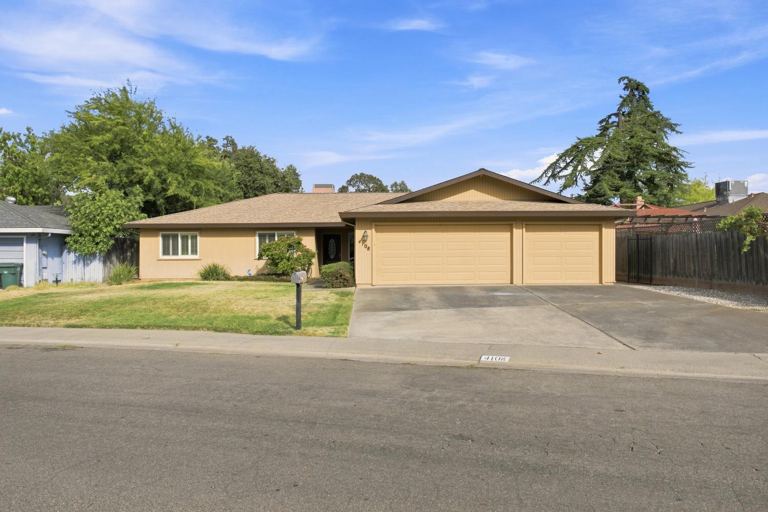 4108 Salmaan Dr, Carmichael, CA 95608-1737