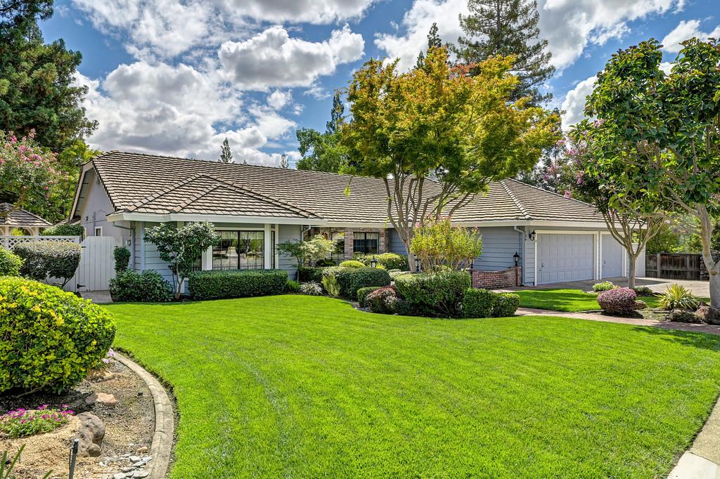 124 Gold Rock Ct, Folsom, CA 95630-1841