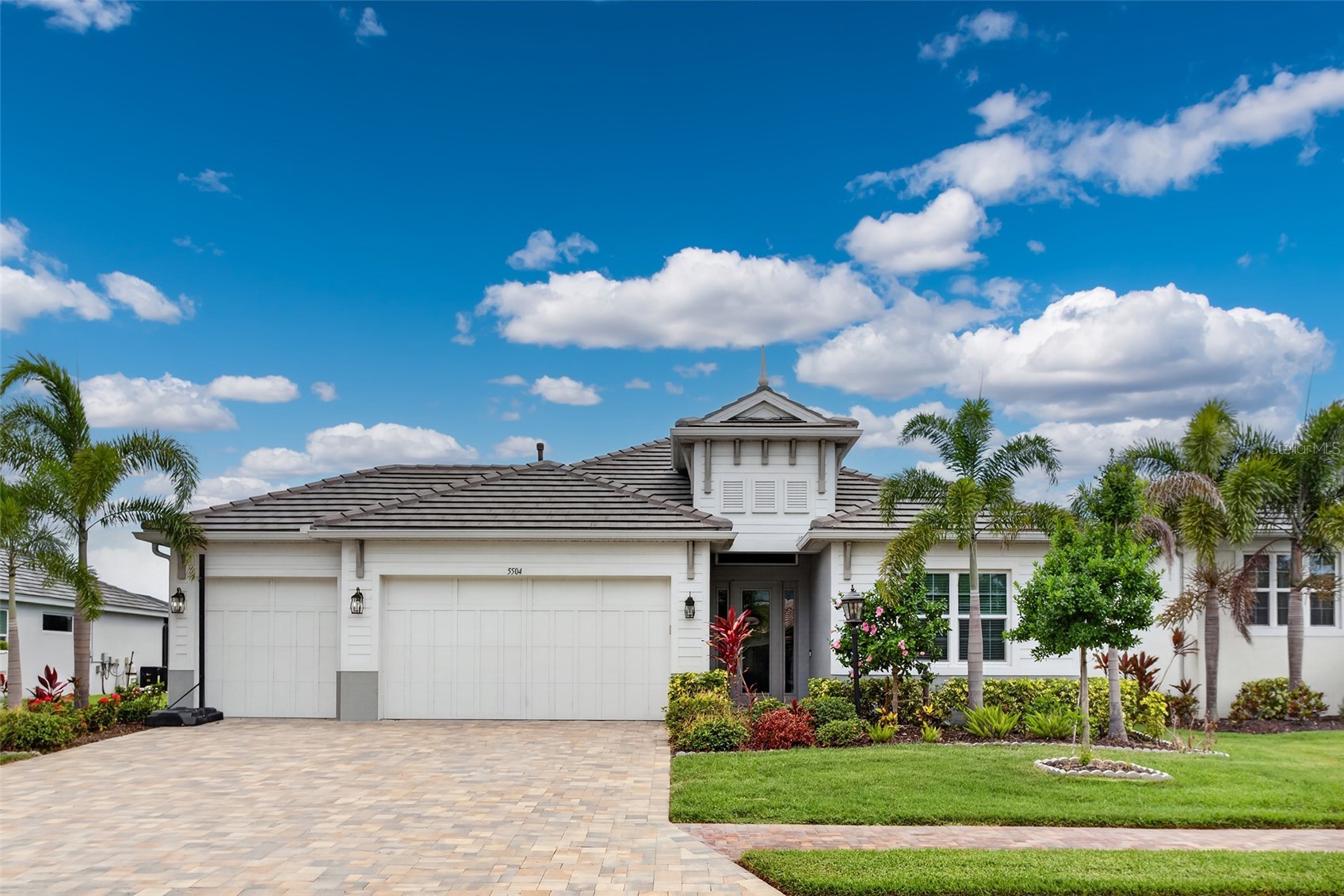 5504 TITLE ROW DRIVE