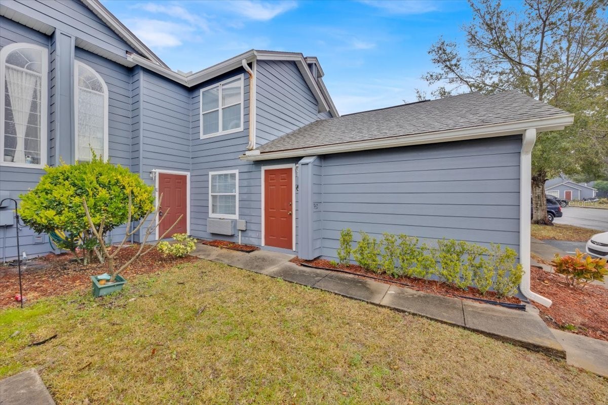 352 CARIBBEAN DRIVE Front