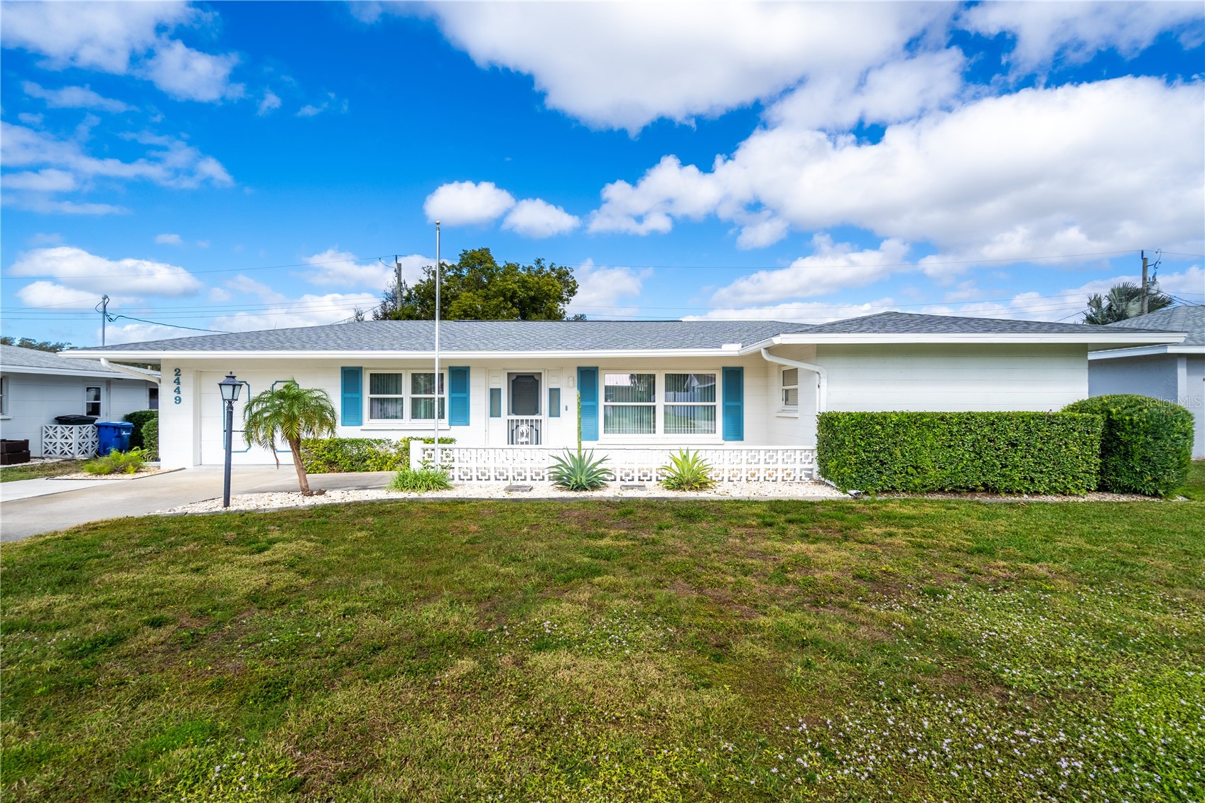 2449 BREAKWATER CIRCLE