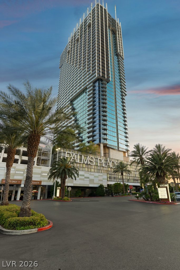 4381 West Flamingo Road 3801