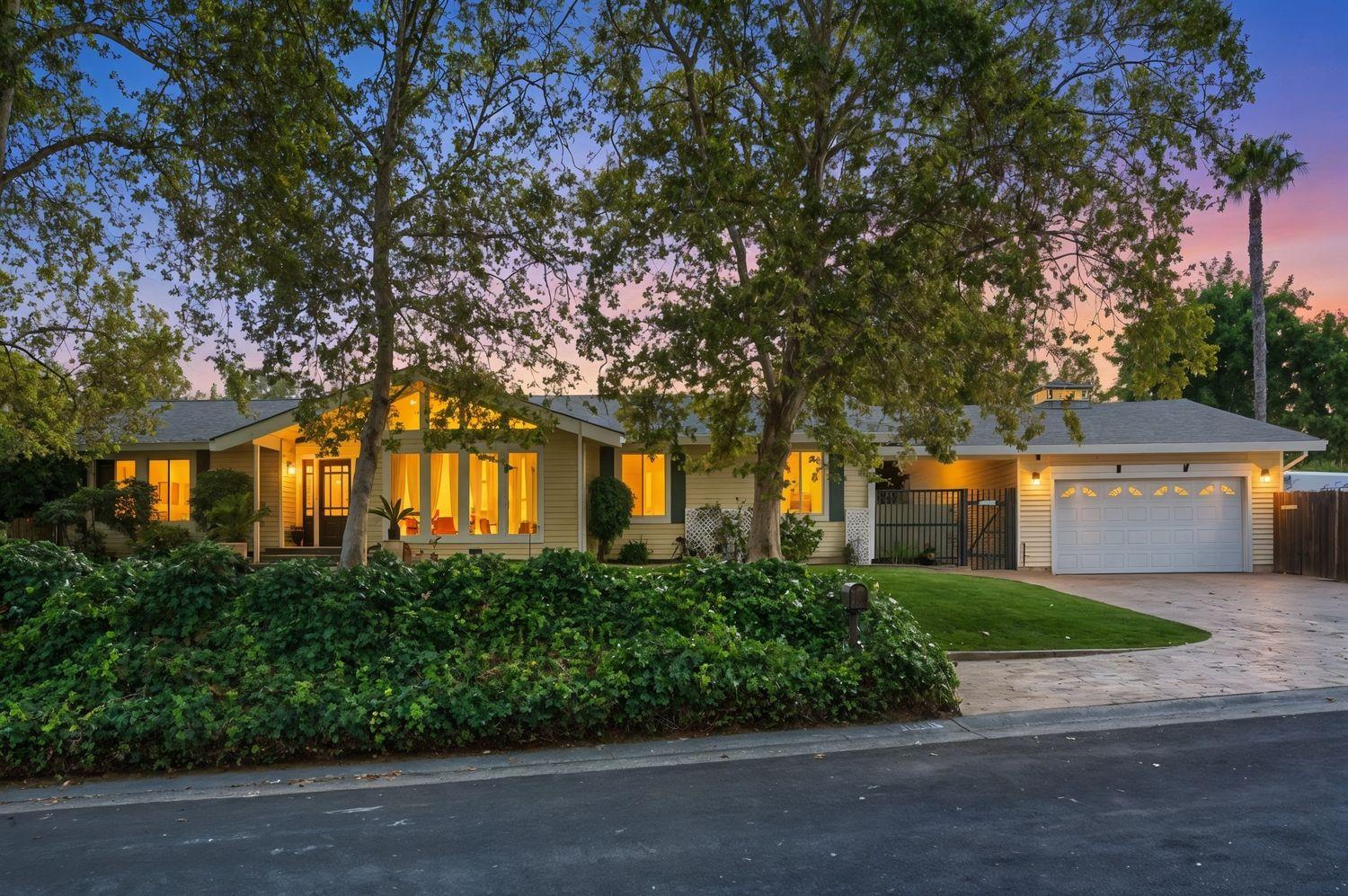 4801 Manzanillo St, Fair Oaks, CA 95628-5241
