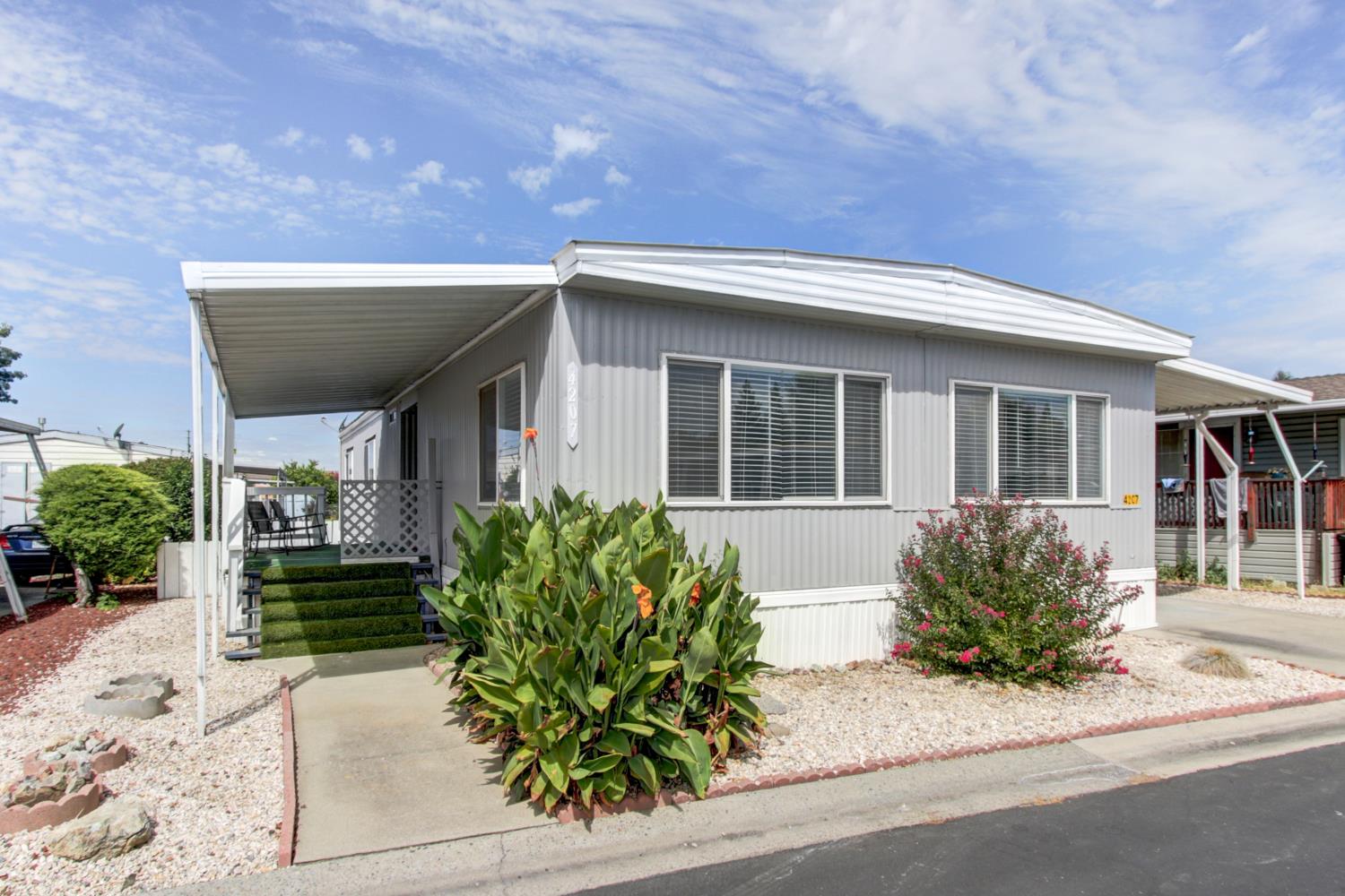 4207 Floral Dr #Sp 63, Sacramento, CA 95834