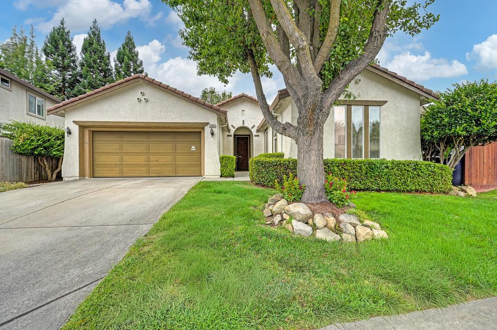 2305 Swainson Way, Sacramento, CA 95833-9632