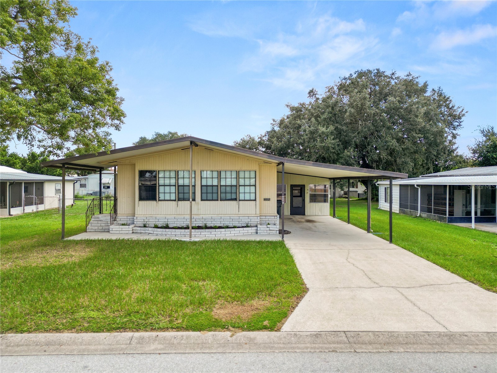 2082 THELMA Drive, Lake Alfred, FL, 33850 — assumable VA mortgage at 5.30%