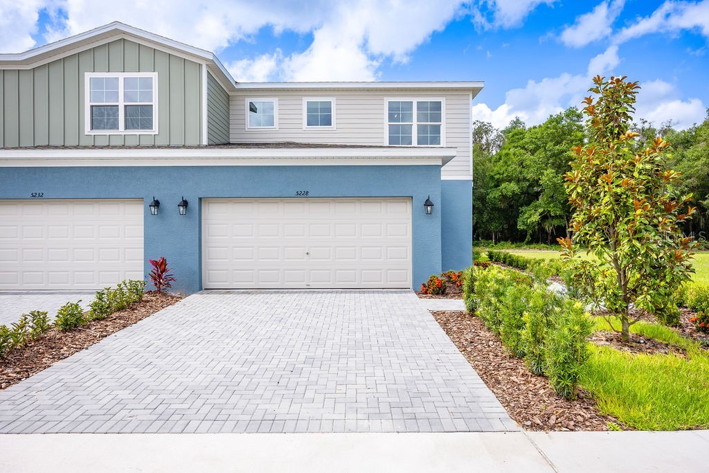 5200 LUISA COURT