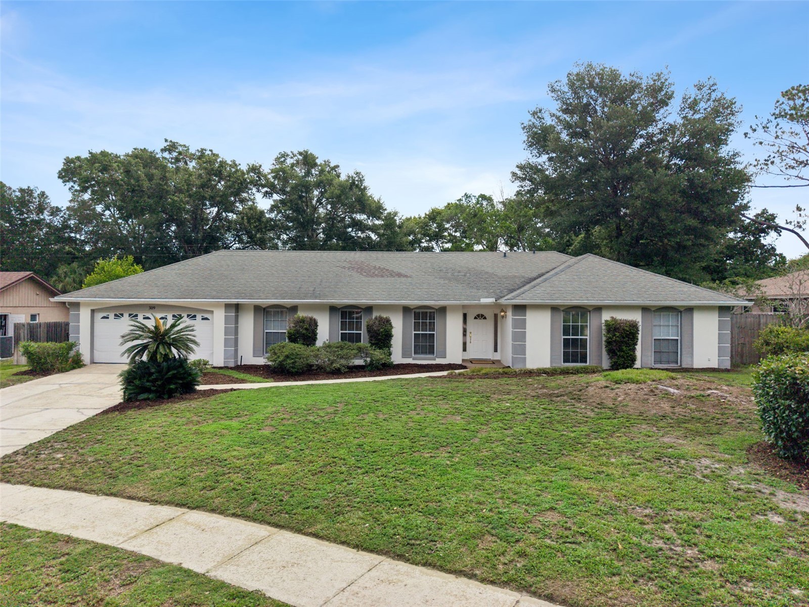 309 HICKORY DRIVE