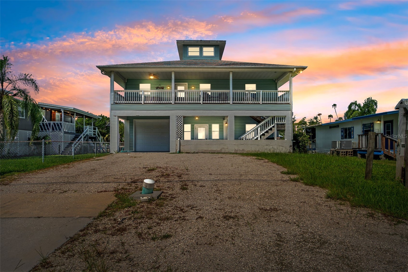 2730 N COMANCHE POINT