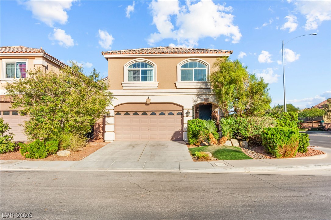 9696 Grayson Hills Street