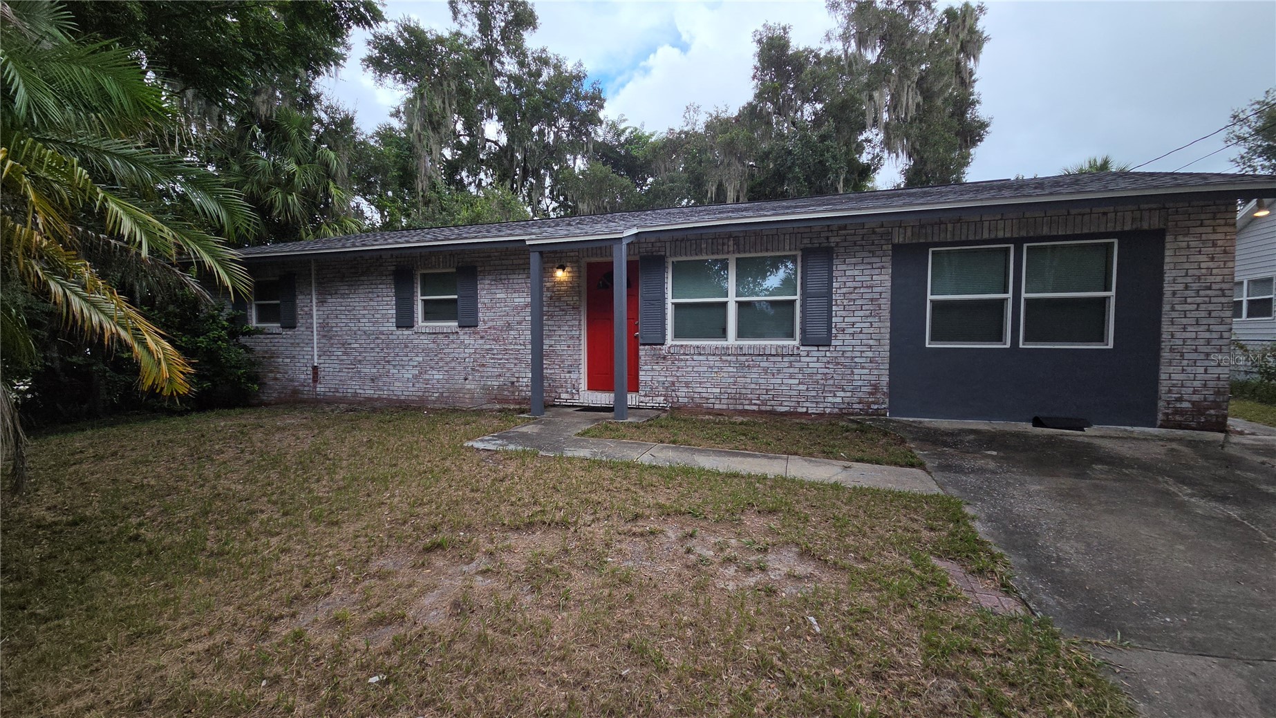 105 S COLORADO AVE