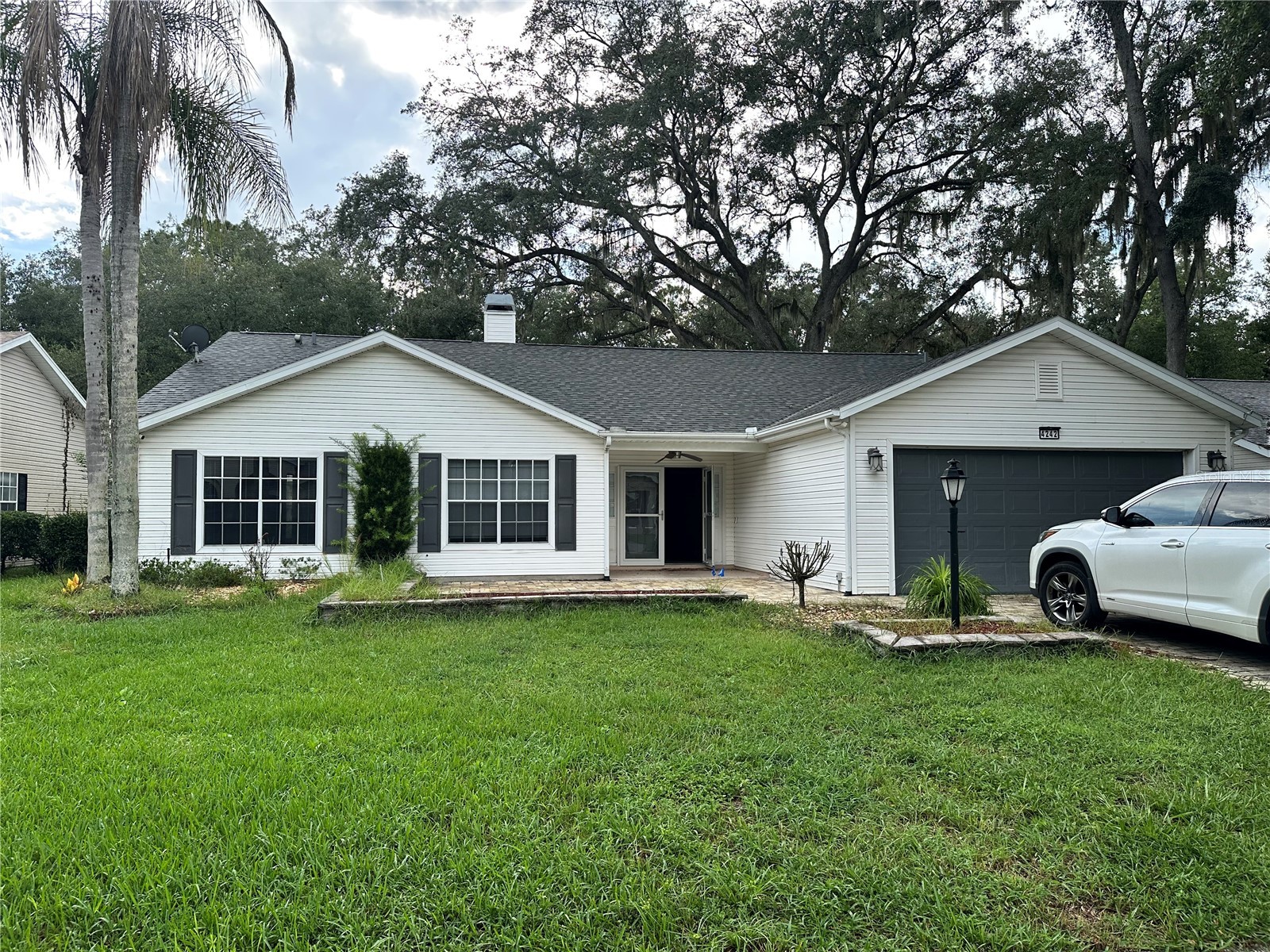 4242 LEAFWAY CIRCLE