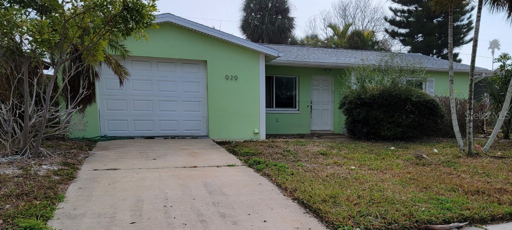 929 BRUCE AVENUE