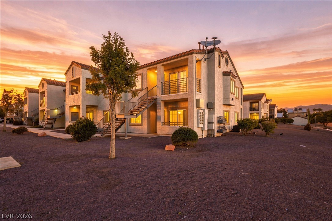 3318 North Decatur Boulevard 2096