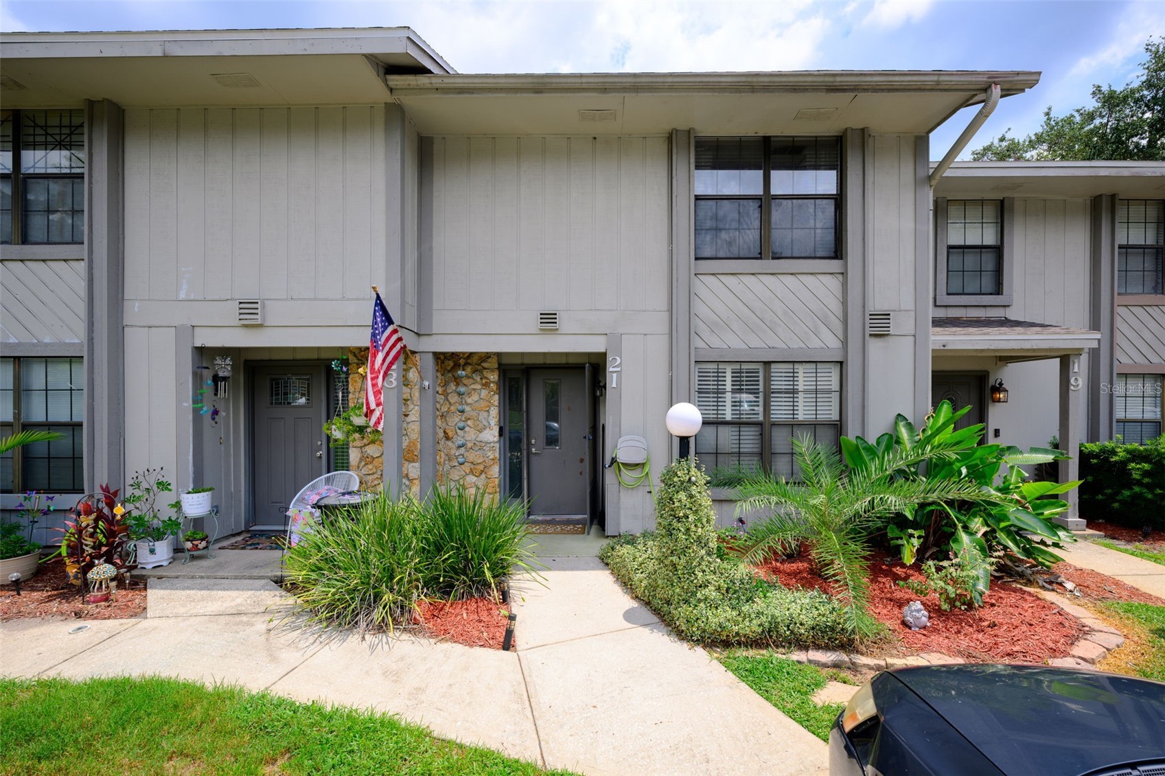 21 OAKWOOD PARK