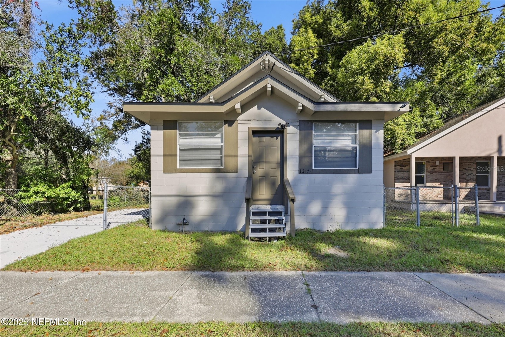 1217 W 29TH STREET