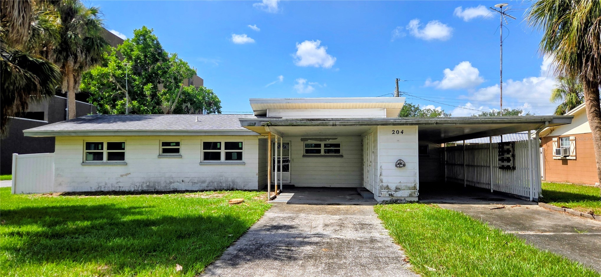 204 BOBBIE CIRCLE