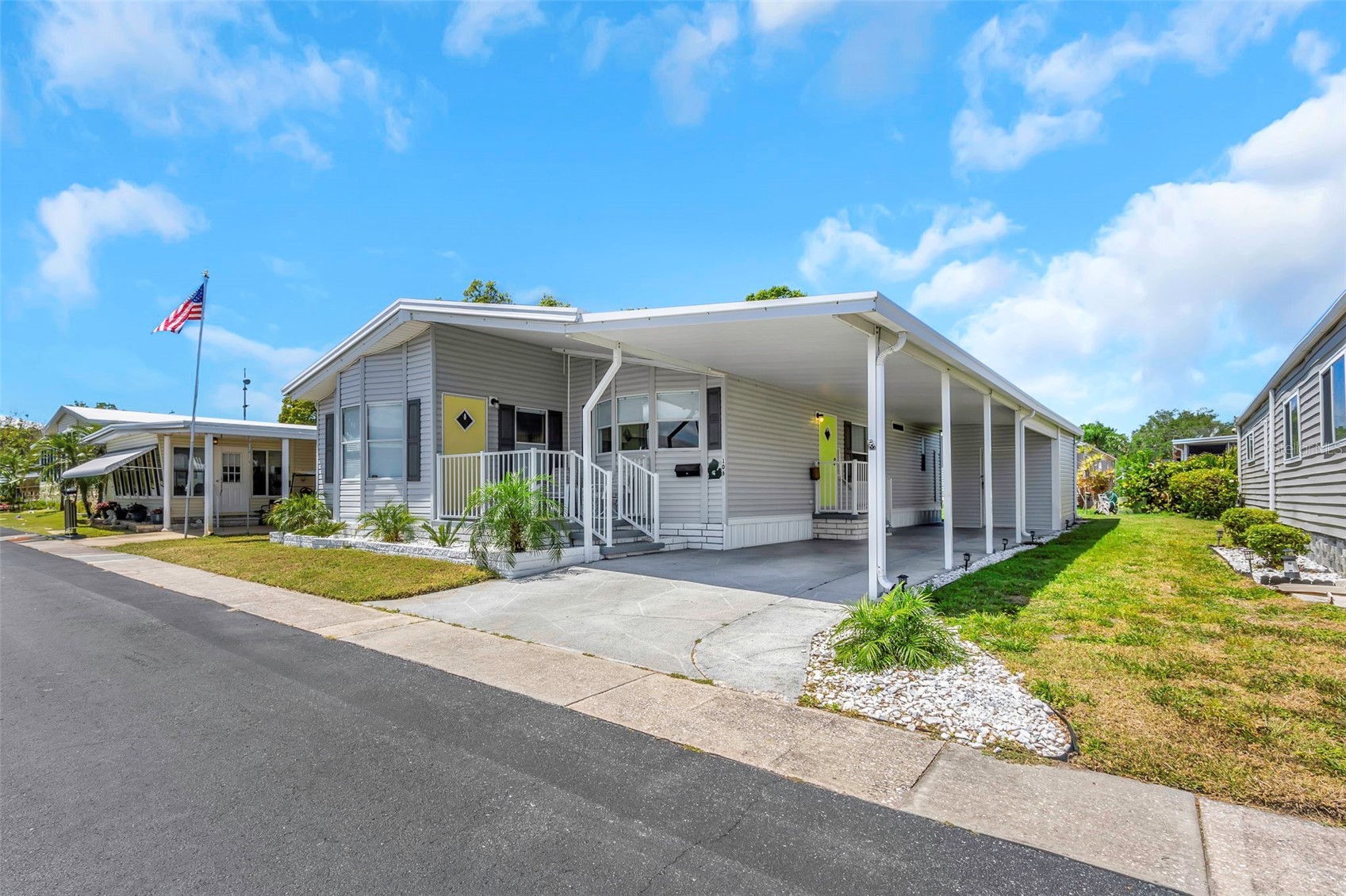 106 THATCH PALM STREET W