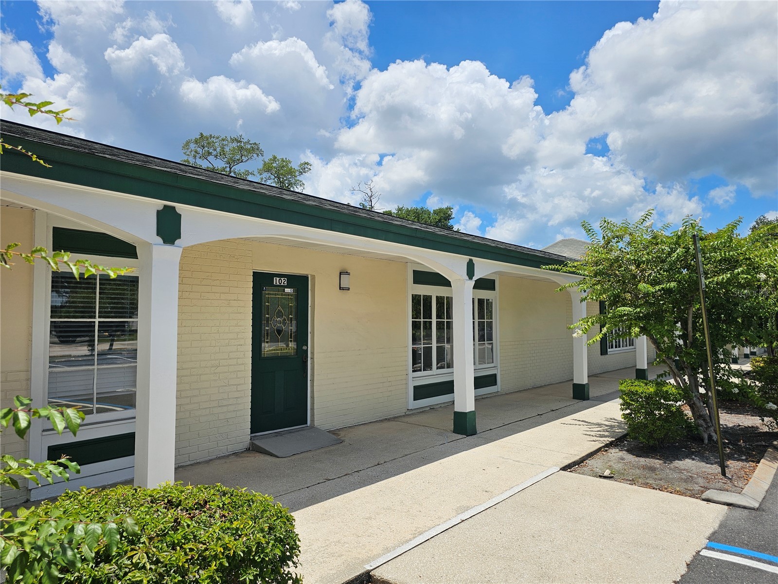 28960 US HIGHWAY 19 N 102