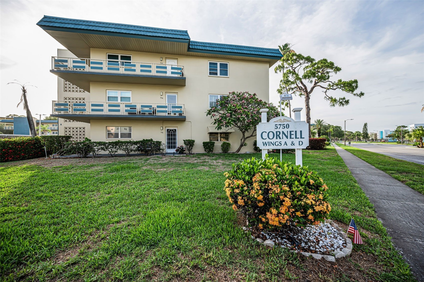 5750 80TH STREET N D101