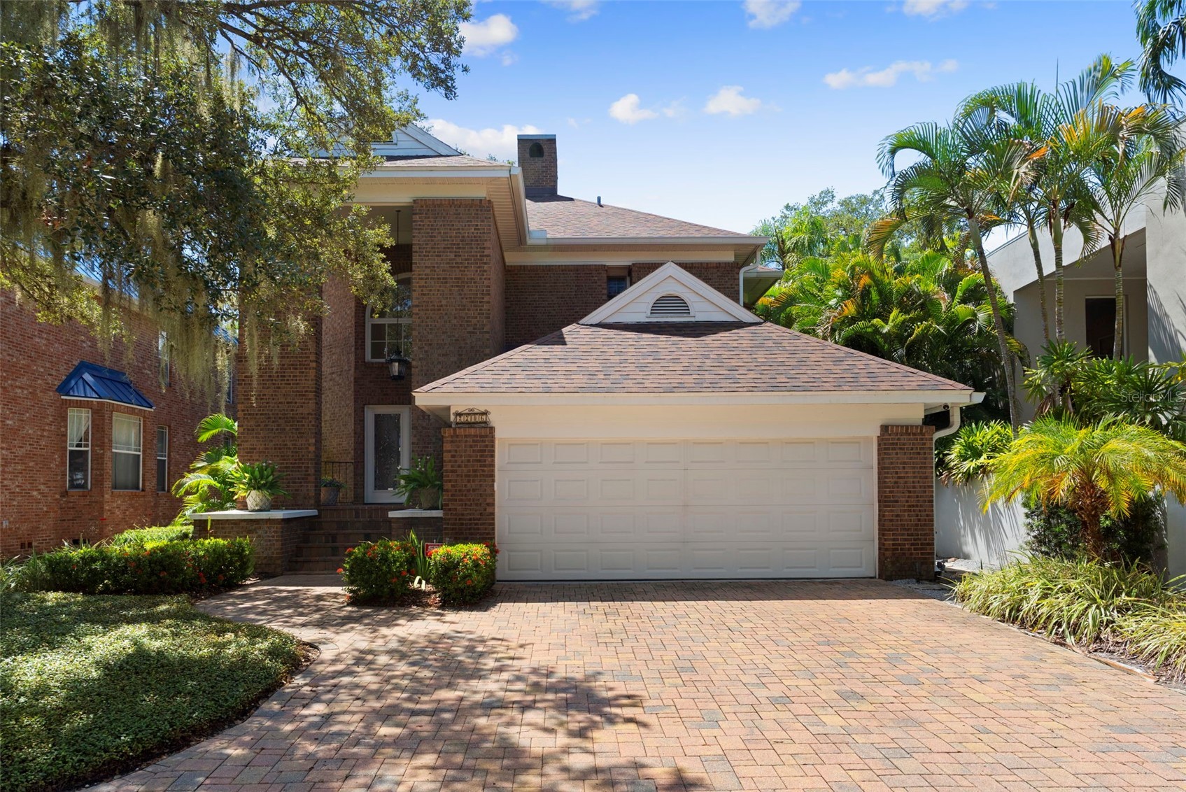 2706 CHAMBRAY LANE