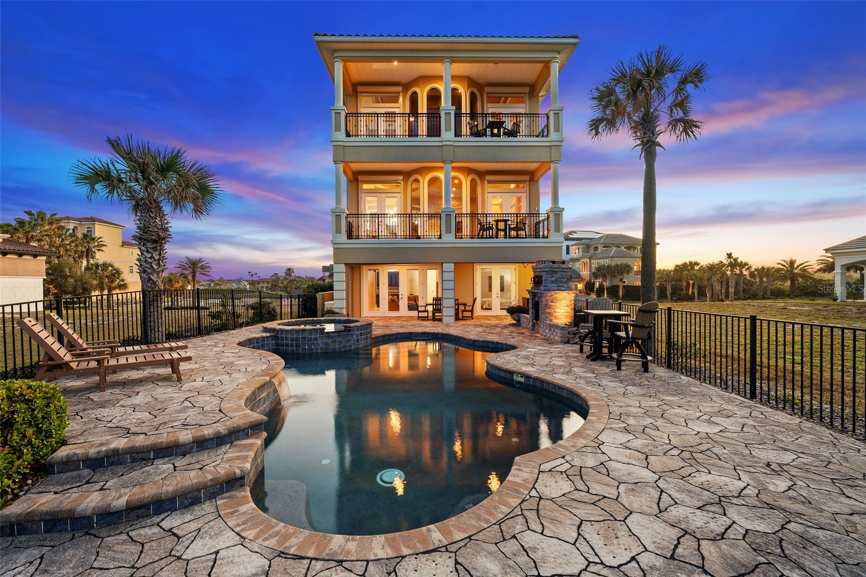 6 HAMMOCK BEACH COURT