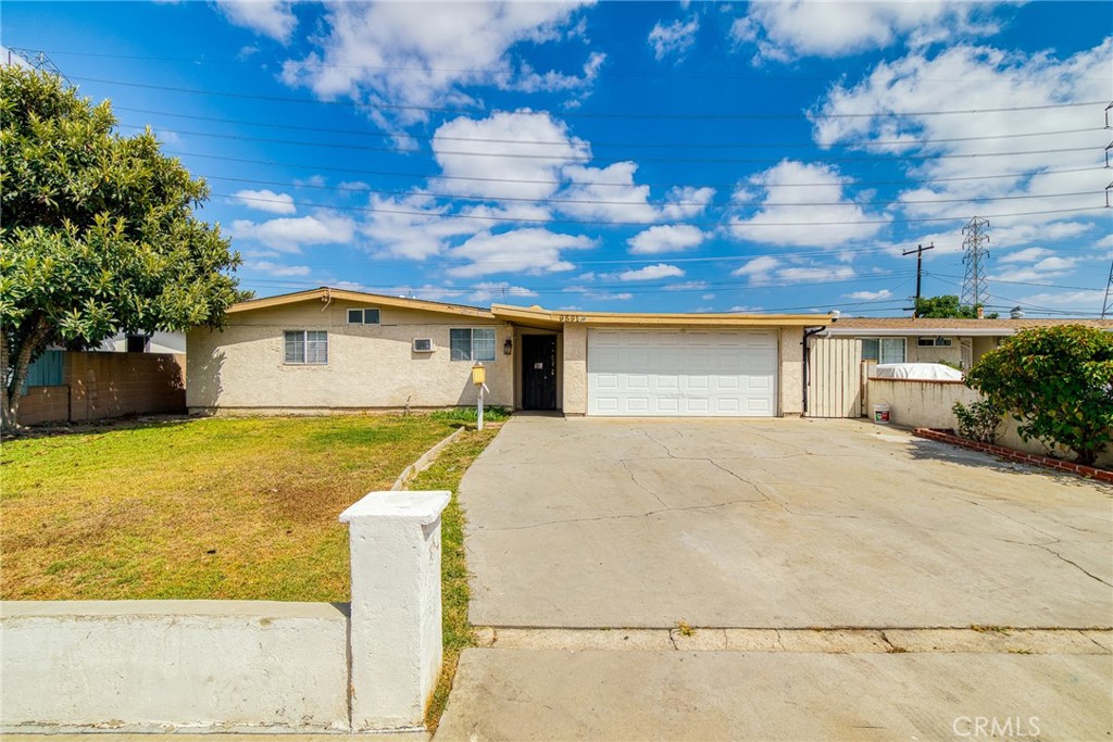 9591 Crestwood
