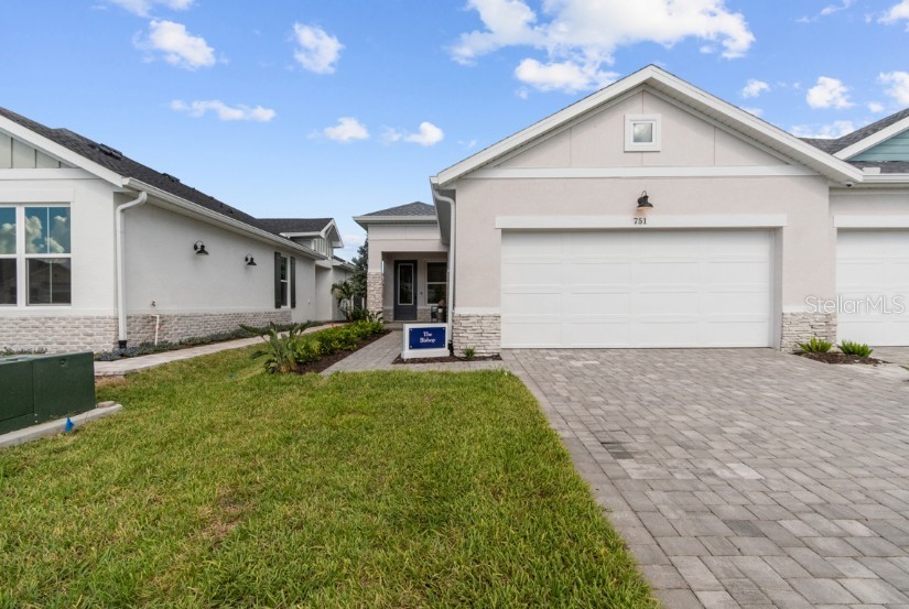 751 MALDIVES TRAIL