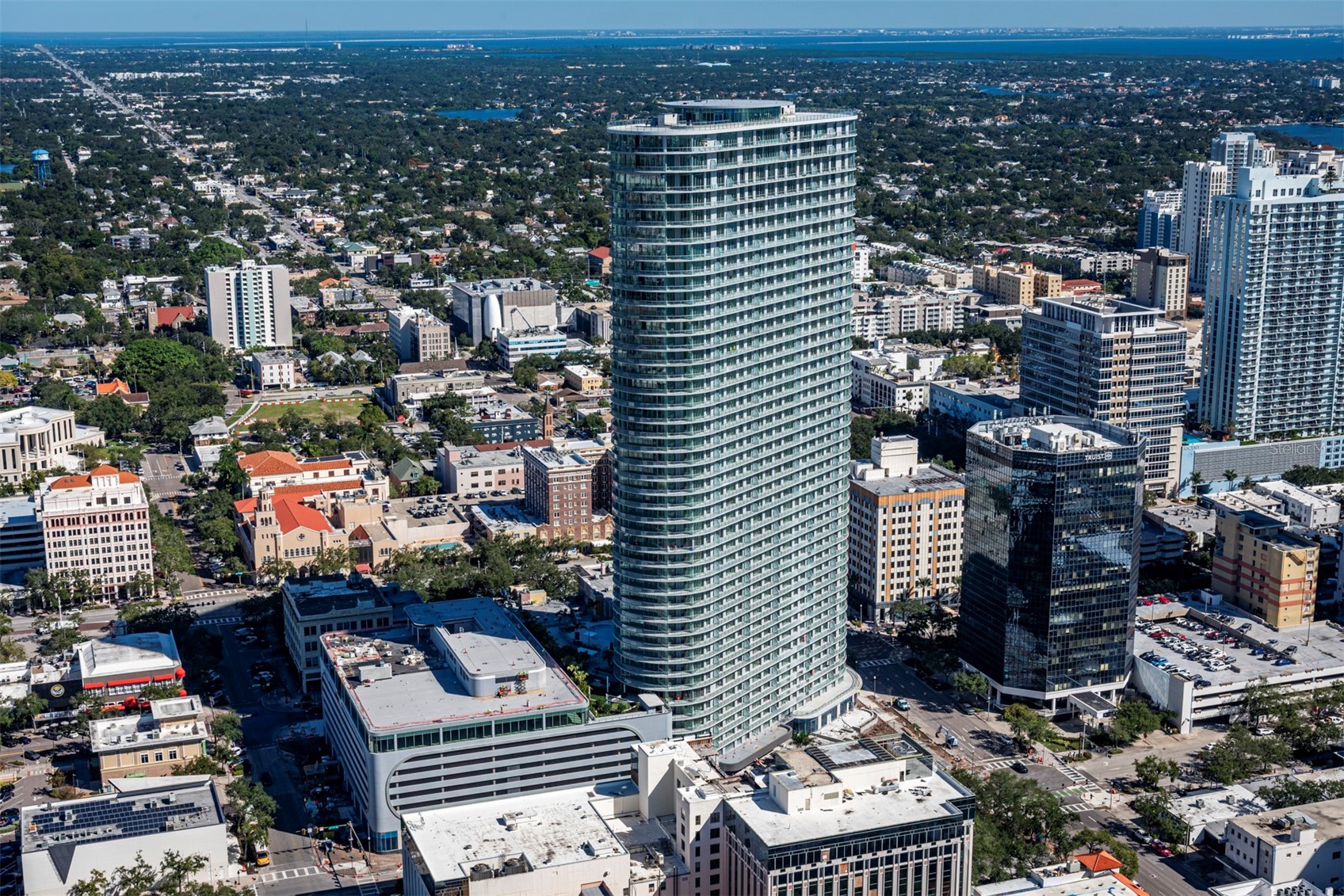 400 CENTRAL AVENUE 901