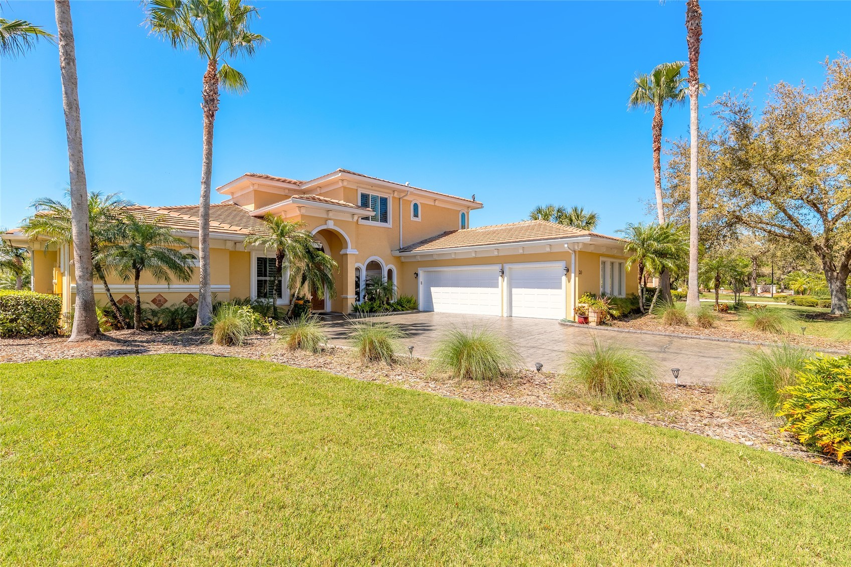 20 PROMENADE AT LIONSPAW