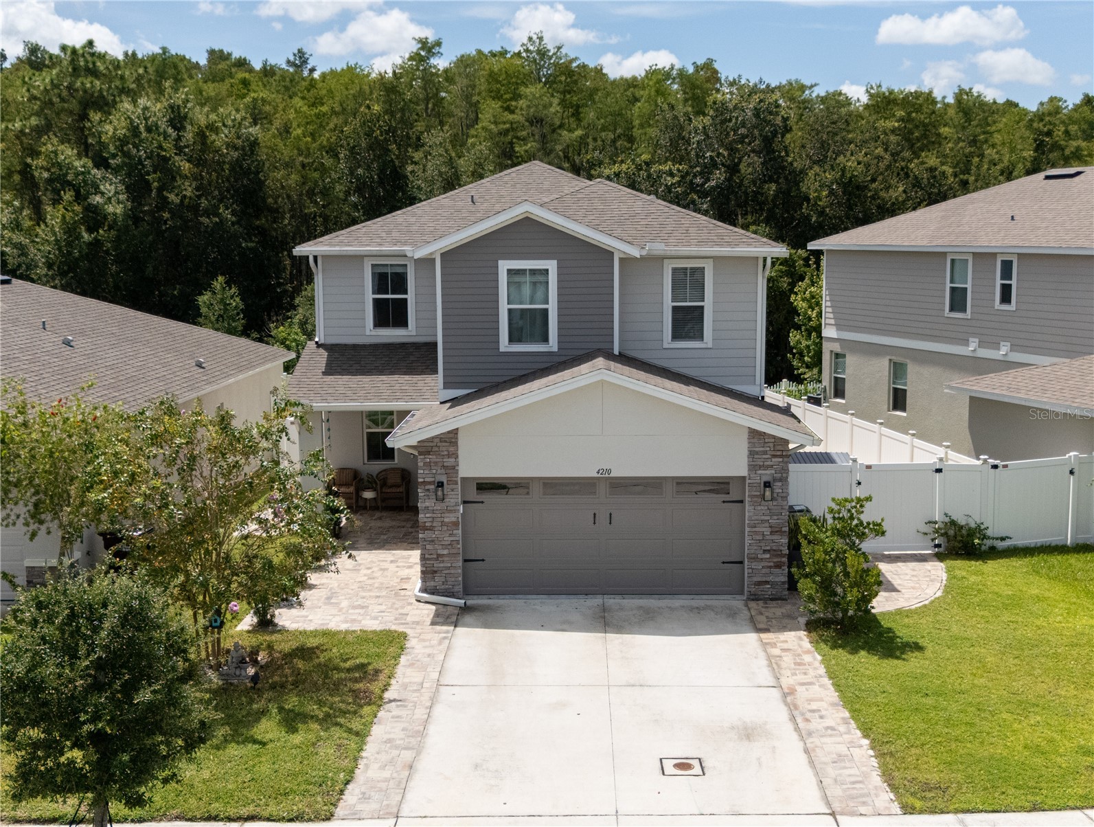 4210 SOUTHERN VISTA LOOP