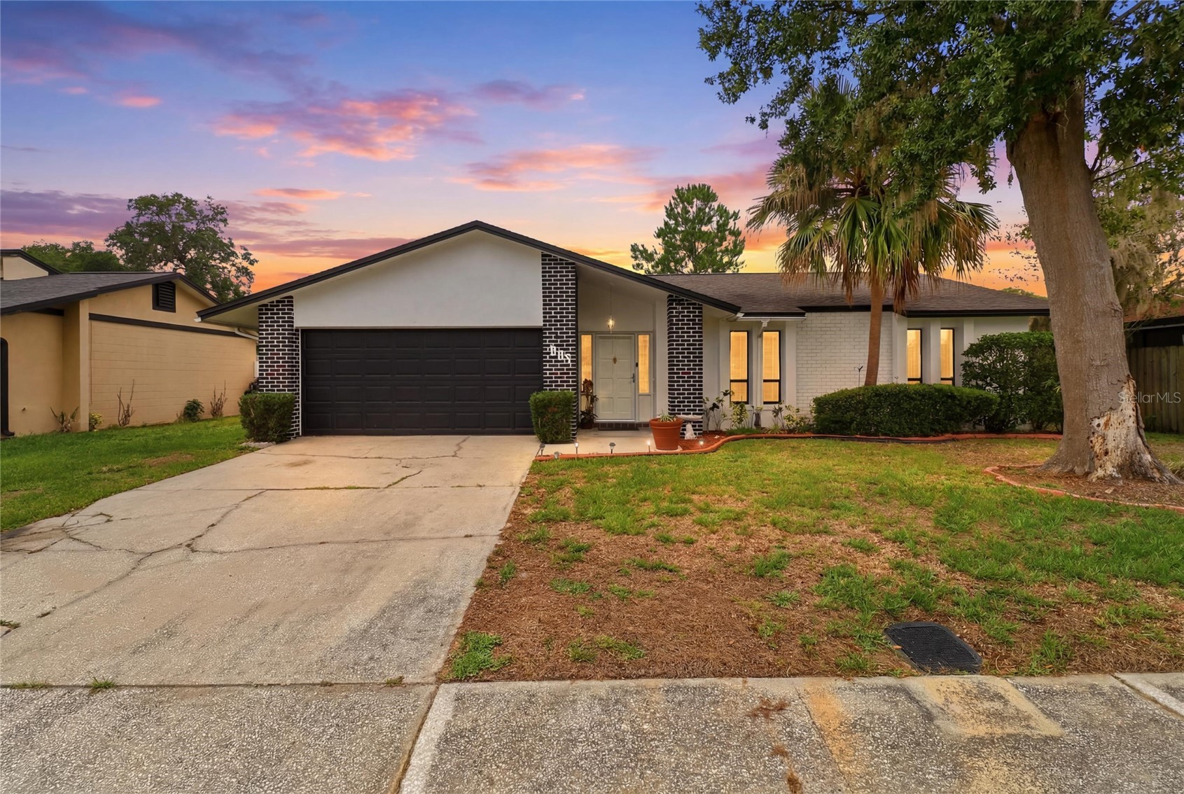 804 CENTERWOOD COURT