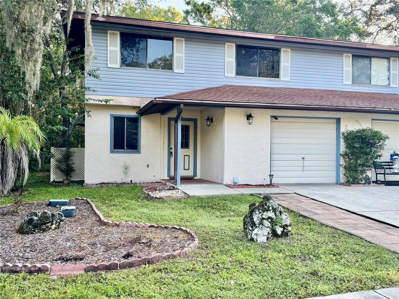 7 MOSER COURT N