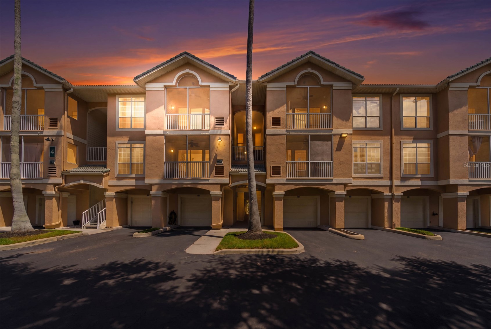 4304 BAY CLUB CIRCLE 4304