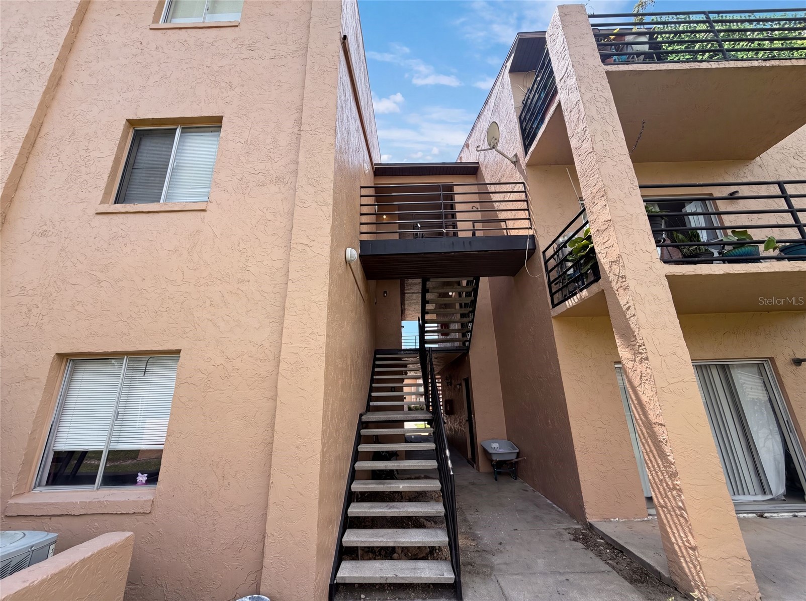 5213 VIA HACIENDA CIRCLE 307