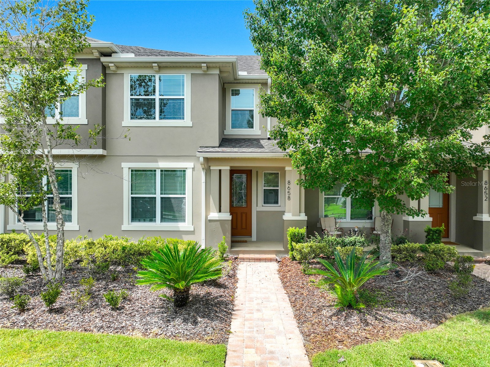 8658 DUFFERIN LANE