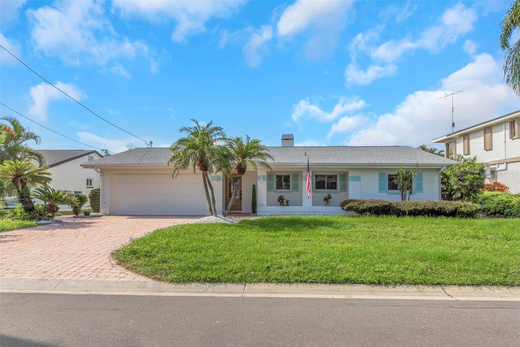 220 DRIFTWOOD DRIVE S
