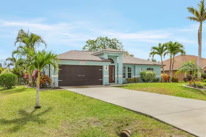 2705 SW 11TH PLACE