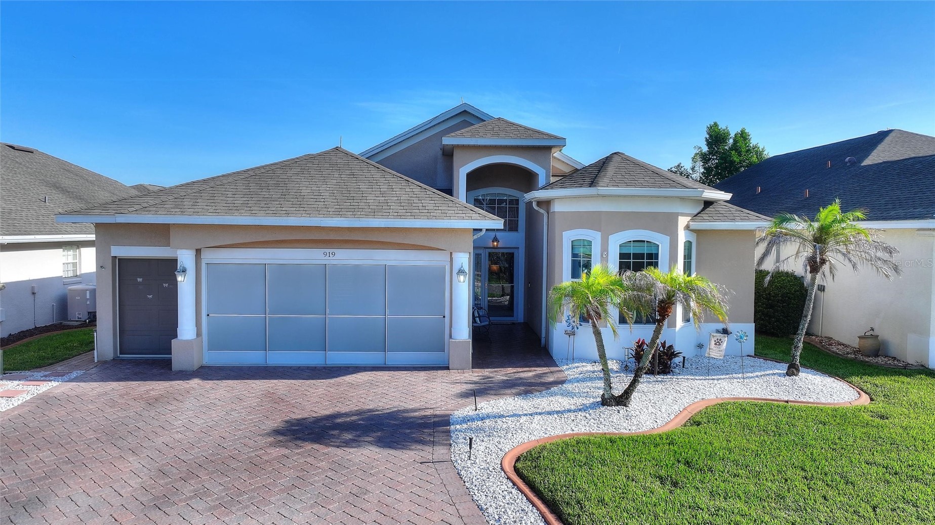 919 ASHTON DR