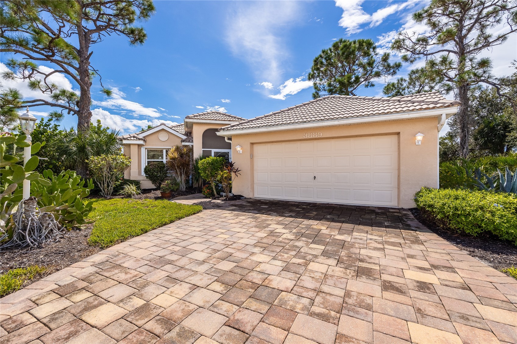 3889 CAPE COLE BOULEVARD