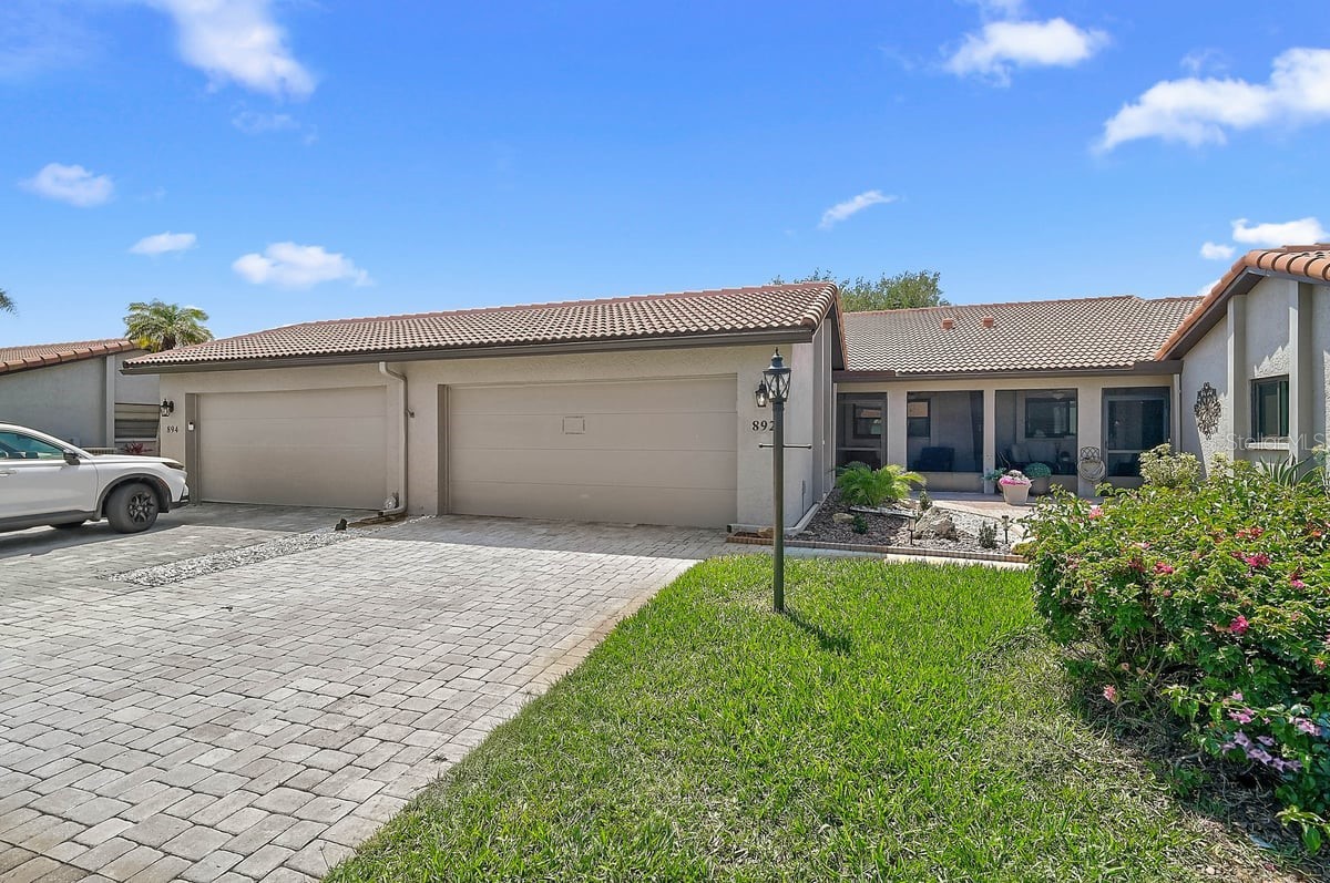 892 COUNTRY CLUB CIRCLE 50